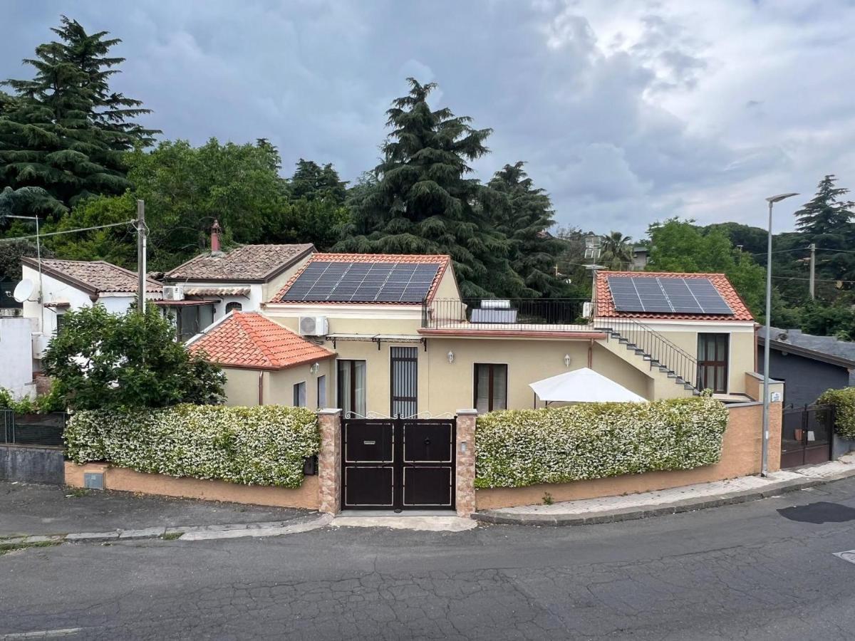Etna Dimora Dei Saponari Villa Trecastagni Exteriör bild